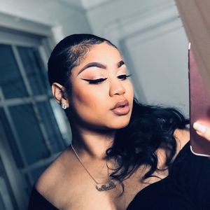 Meet your Posher, Lesley